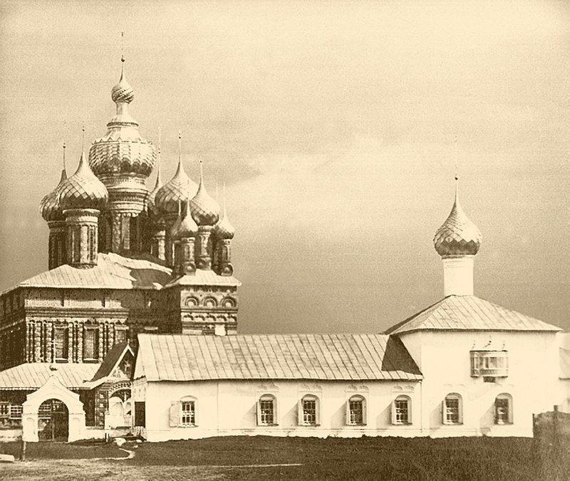 Неприметность церкви Вознесения Господня повлияла и на её судьбу. Когда расположенный по соседству завод переоборудовал храм под столовую и захватил территорию церковного двора, то искусствоведы бросили силы на защиту уникальной церкви Иоанна Предтечи, махнув рукой на Вознесенскую.