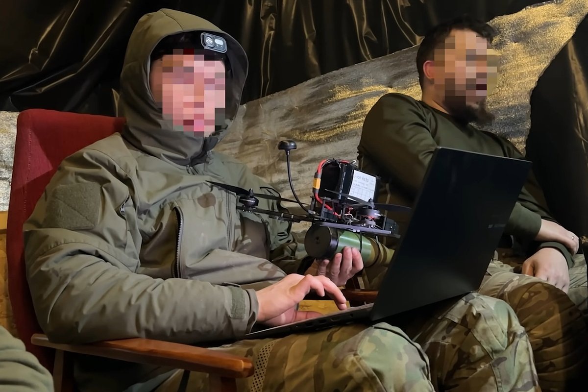 Бойцы бригады «Птицы Мадьяра». Кадр: ДОБРИК LIVE / YouTube