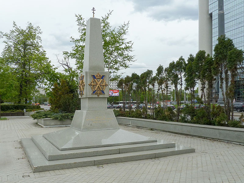 памятник Воинам Преображенского полка, Преображенская площадь