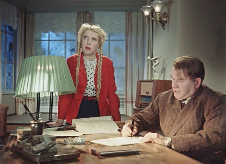 Продолжаем вспоминать советское кинонаследие: секретарша Тося Бурыгина из к/ф «Карнавальная ночь», режиссер Эльдар Рязанов, киностудия «Мосфильм», 1956 г. 