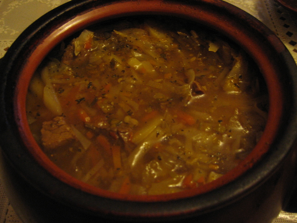    Как копчёные рёбрышки превращают обычные щи в кулинарный шедевр