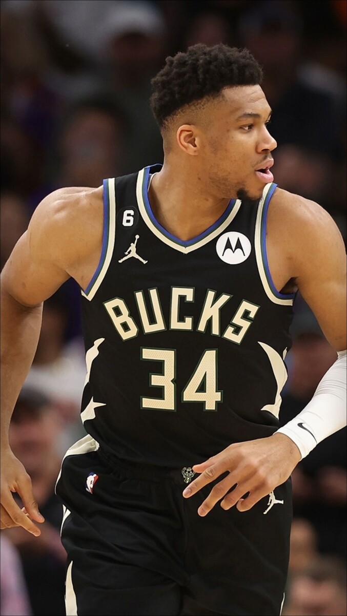 Яннис Адетокунбо. Фото  с  сайта sportgid.net