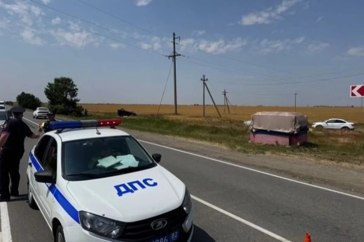    В Сакском районе Крыма столкнулись машины, погибли мать и ребенок