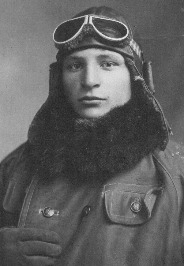 Старший лейтенант Рычагов