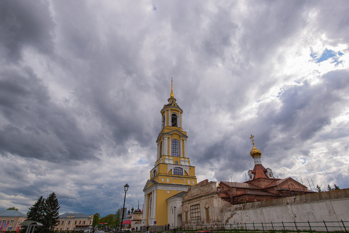 Ризоположенский монастырь