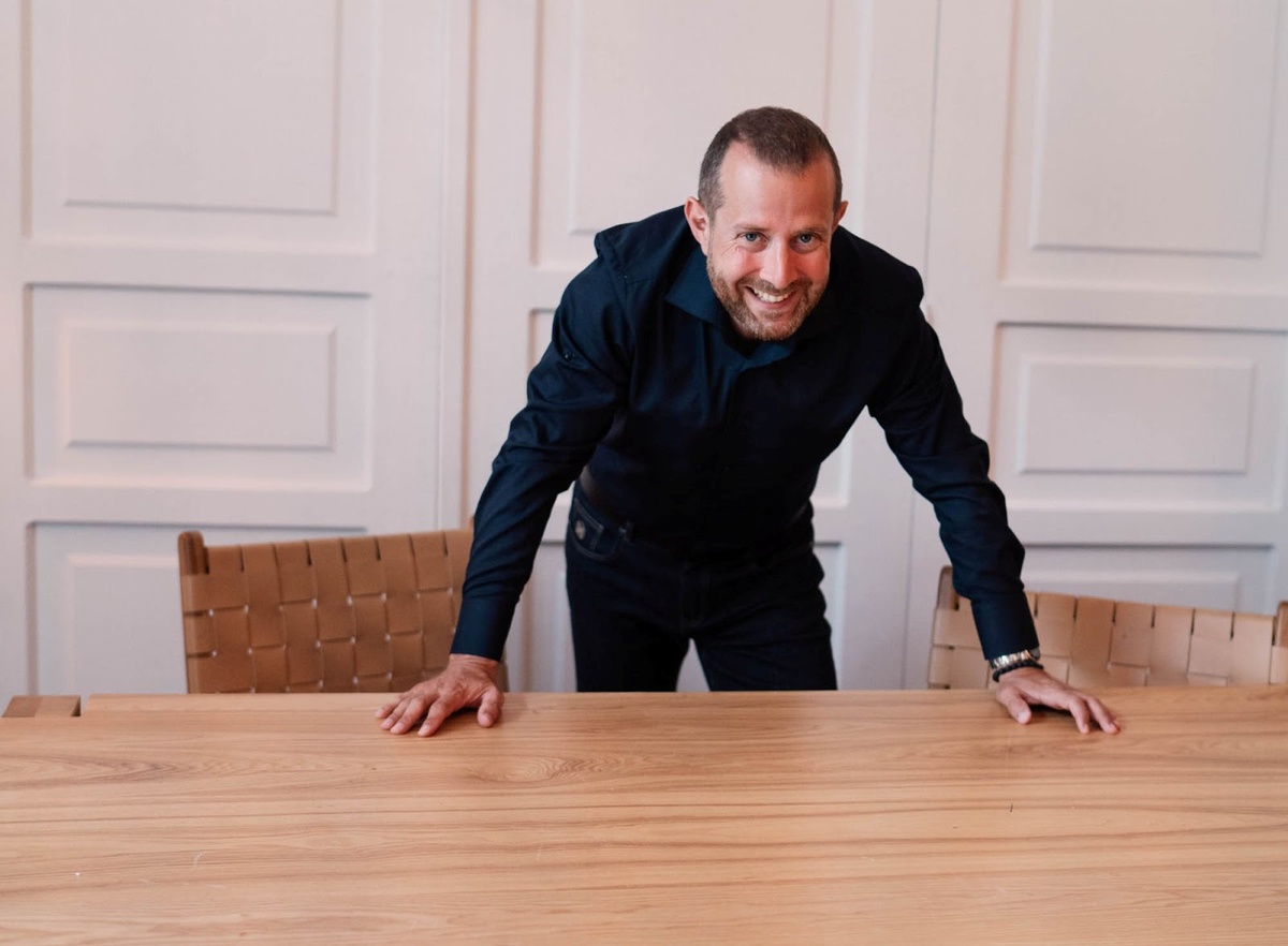 В переговорах нет ни одного приема, который будет эффективен на 100%. Но не стоит бояться пробовать их применять.