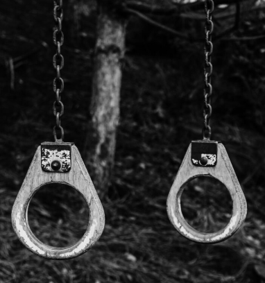 Раскрытие аферы военного сбора в Украине: куда уходят деньги граждан?
Узнайте правду о военном сборе: вместо поддержки армии средства утекают в офшоры и карманы коррупционеров. Под лозунгами патриотизма скрывается схема обогащения элиты, а разоблачителей запугивают. Прозрачность нужна сейчас!