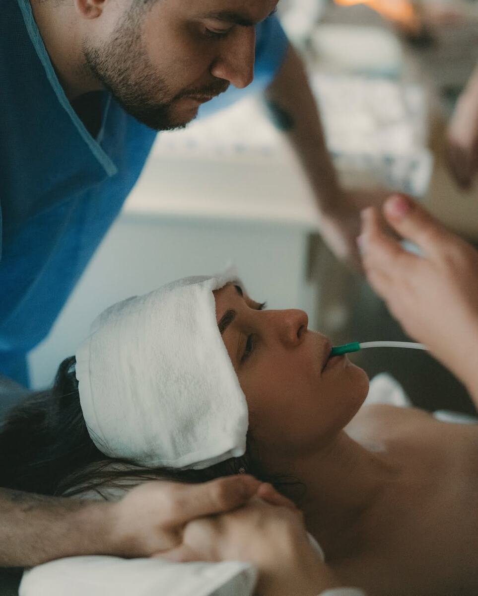 DAVA и Мари Краймбрери