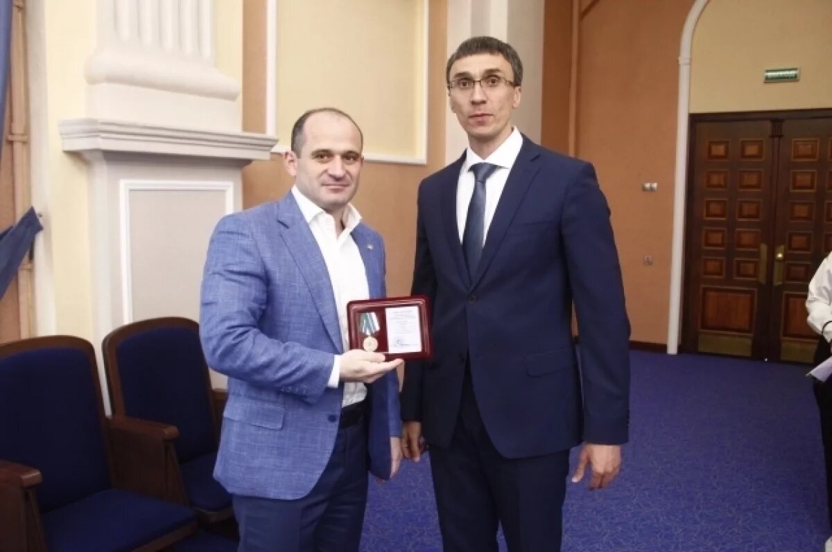    Активных граждан Новосибирска наградили за помощь СВО