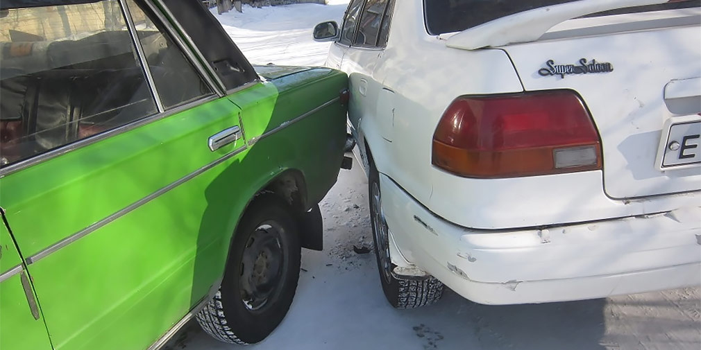 Если в ДТП участвовали только два ТС (в том числе с прицепами) и повреждены только они и ничья жизнь и здоровье в ДТП не пострадали, то европротокол можно оформлять