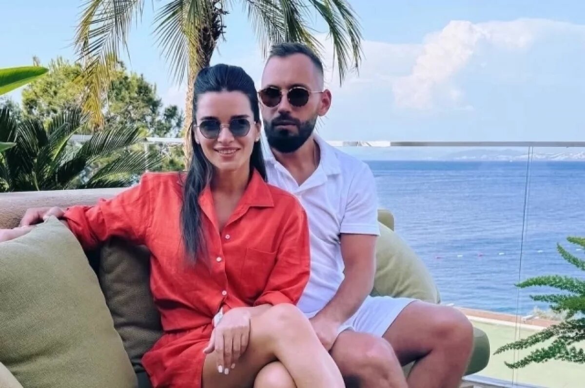    Ксения Бородина и Николай Сердюков.