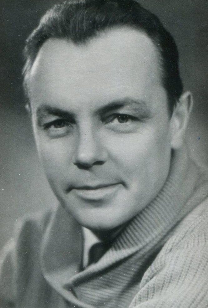 Кирилл Лавров