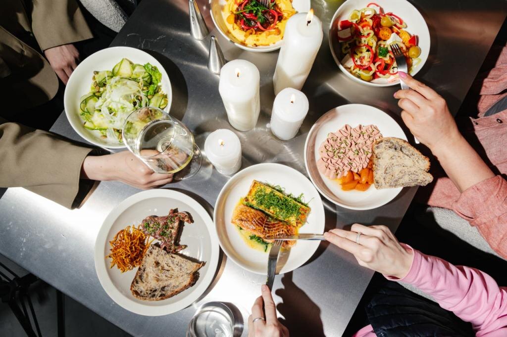 Блюда в кафе Svet