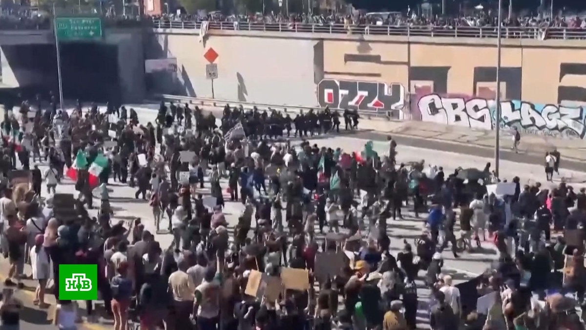    Пентагон подтвердил отправку 700 морских пехотинцев в    Лос-Анджелес