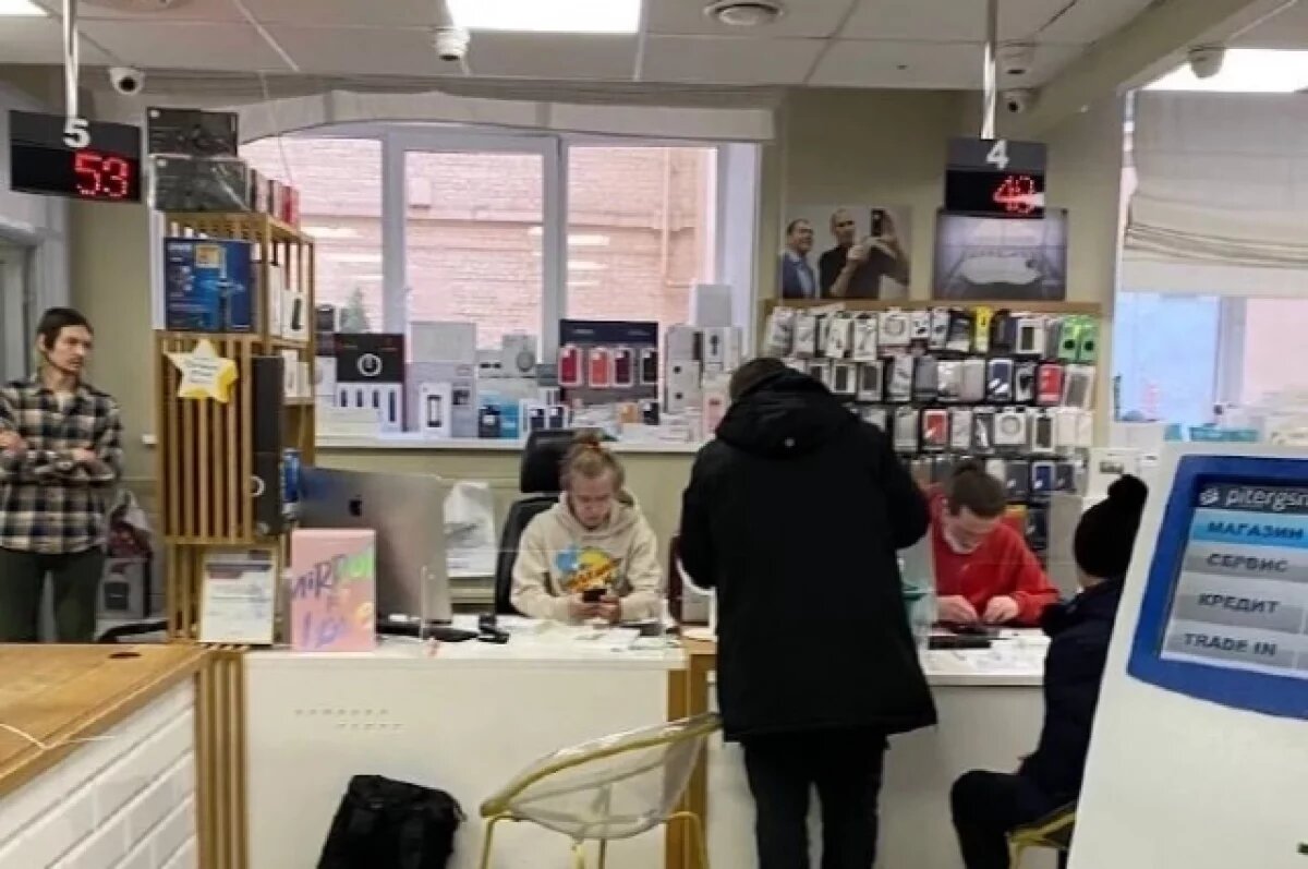    Легендарный магазин электроники PiterGSM закрыли в Петербурге