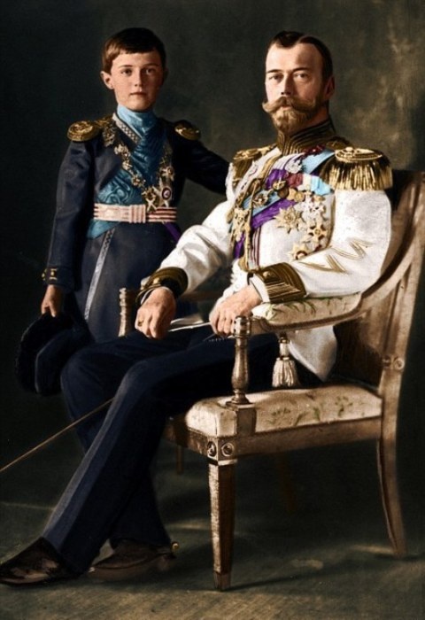 Николай II и цесаревич Алексей. 
