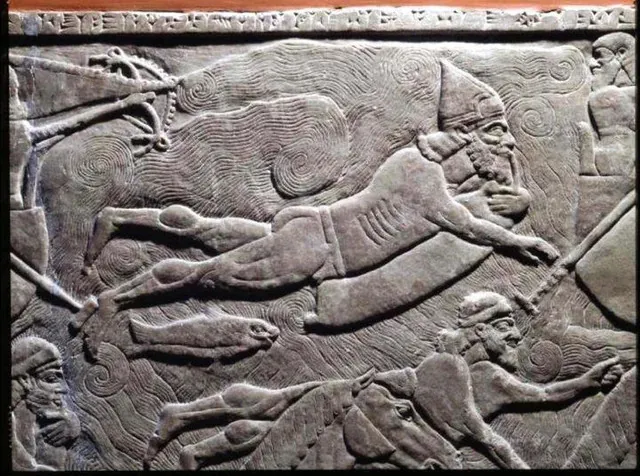 3000-летний ассирийский рельеф из дворца царя Ашшурбанапала