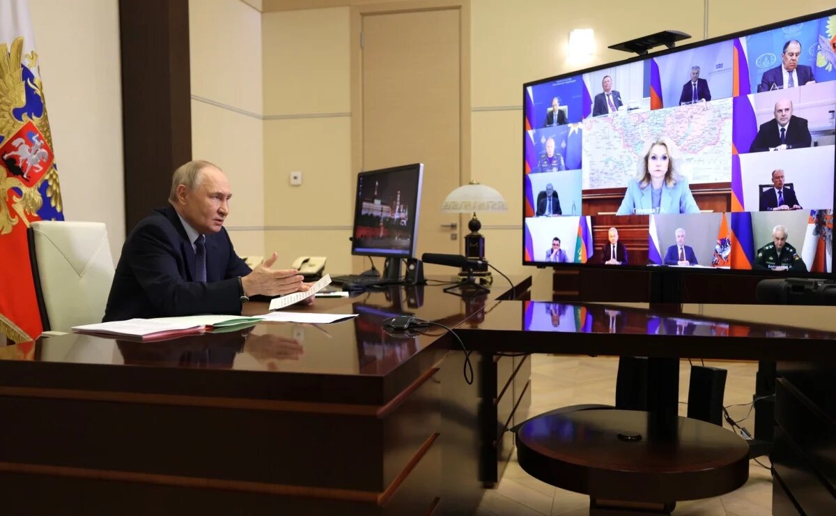    Фундамент развития.