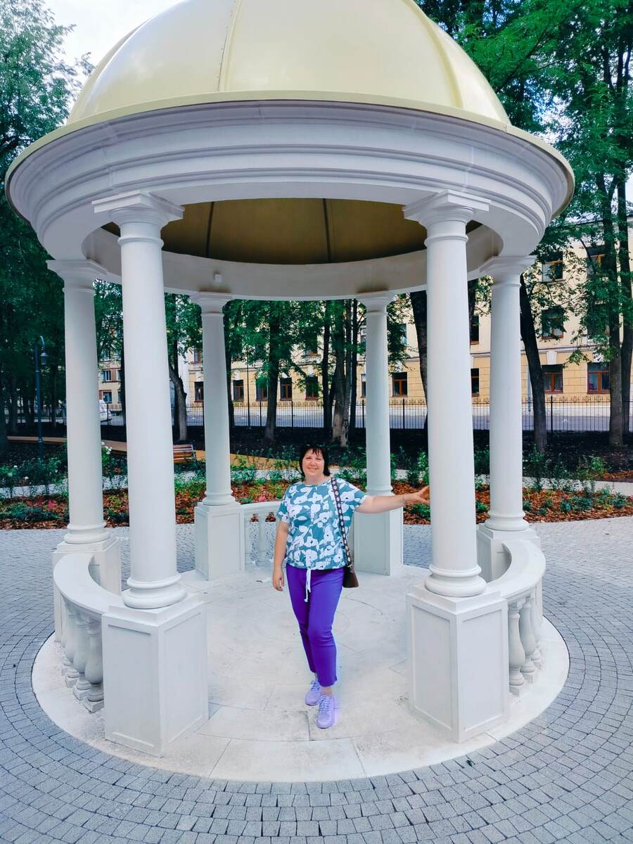 Автор на прогулке по городу 