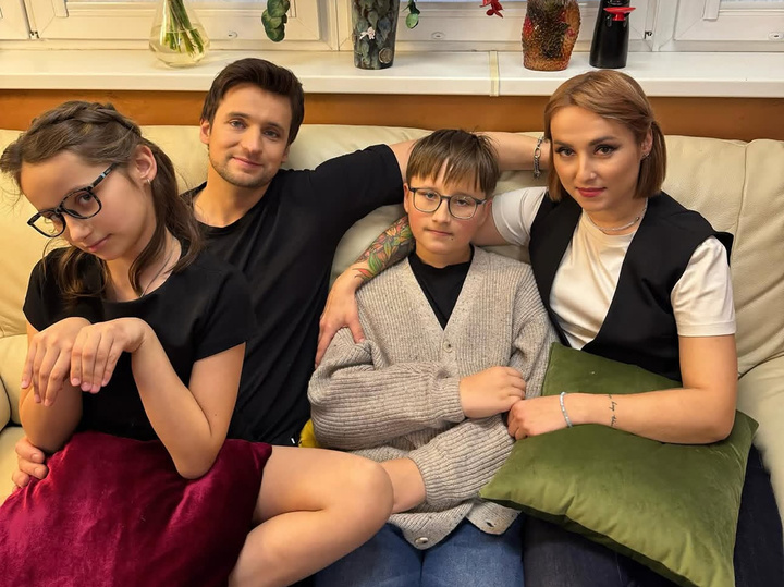     Дмитрий Колдун с семьей. / Из личного архива