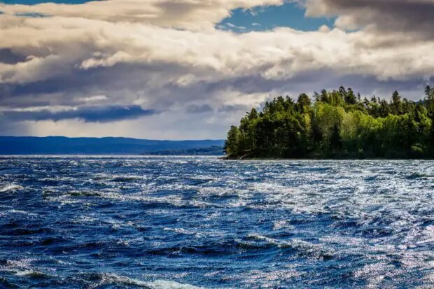 Восточный ветер во время рыбалки