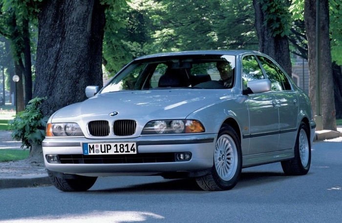 Коробка передач BMW E39 5 Series может прослужить несколько десятилетий/ Фото: auto.ru