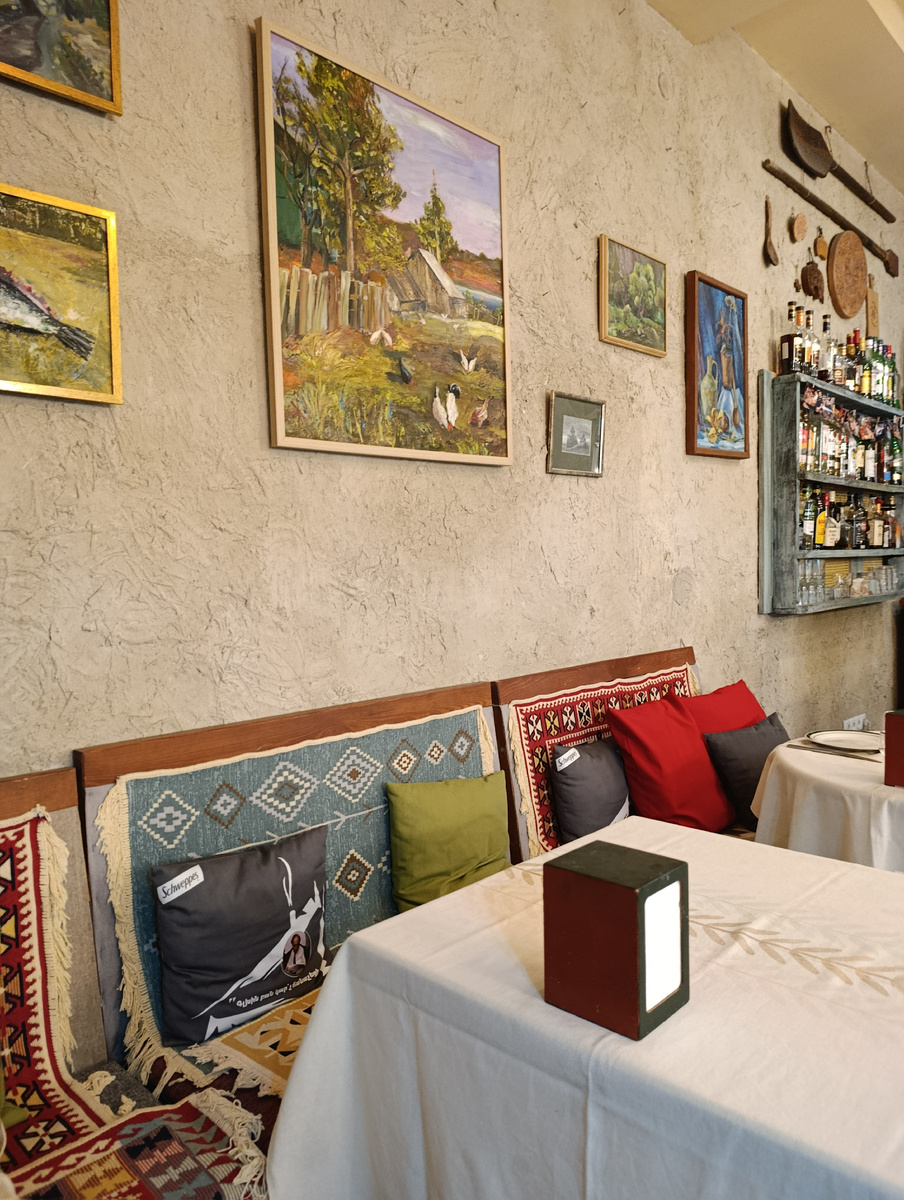 Зал дом-ресторана Еранкюни