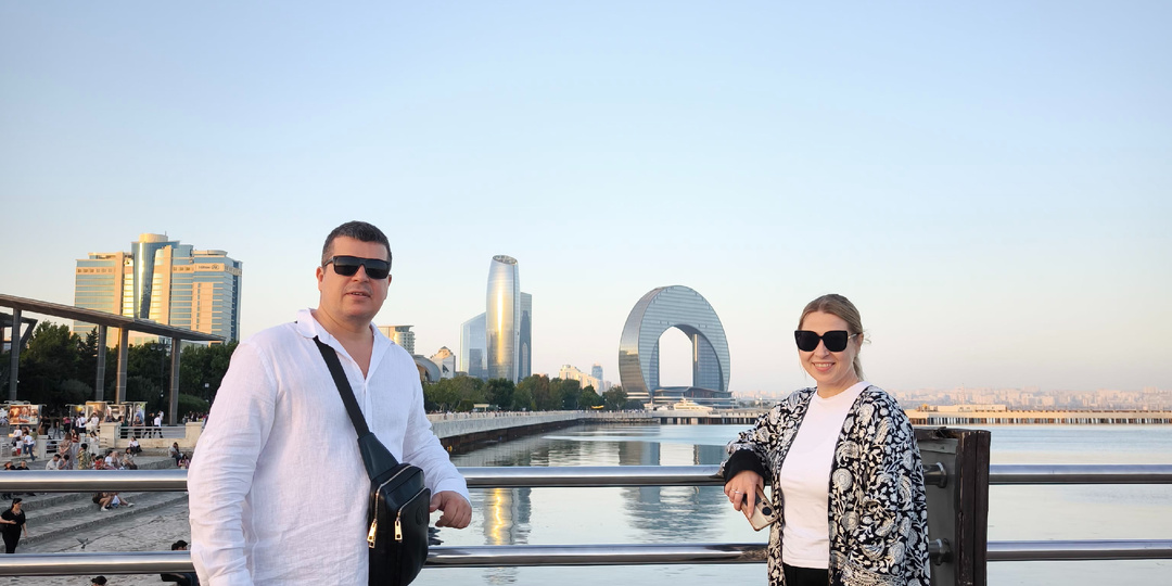 В Баку с женой на 5 дней - прогулка к набережной и Дому Гаджинского