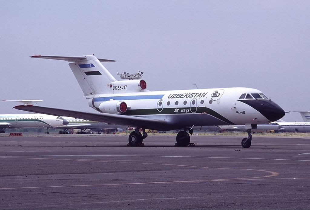 Як-40 Авиалиний Узбекистана