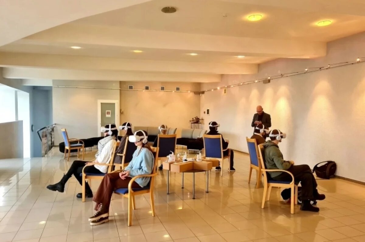    Заключенных Новосибирской колонии ознакомили с виртуальной реальностью