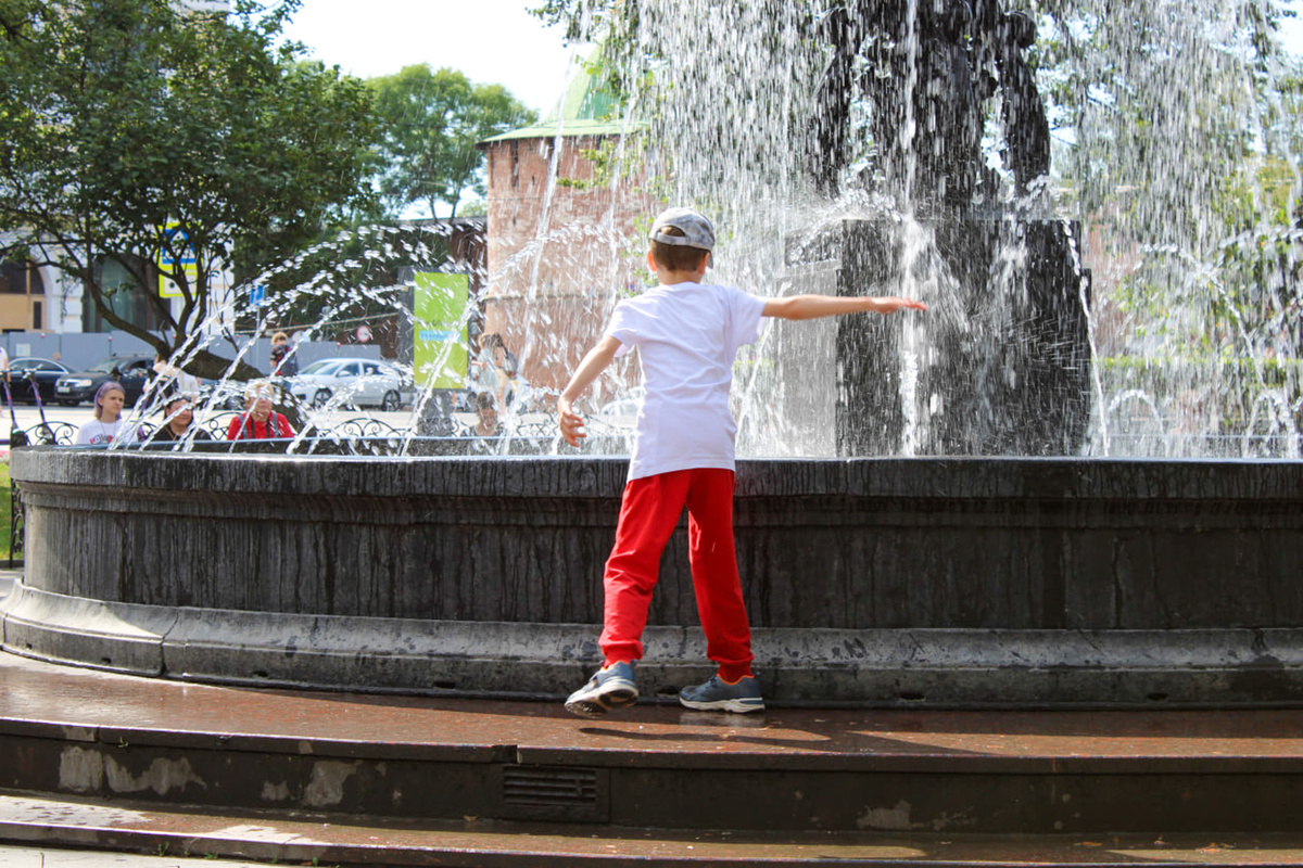 Столбики термометров поднимутся выше +30 градусов.  Фото: ФедералПресс / Ксения Кобалия
