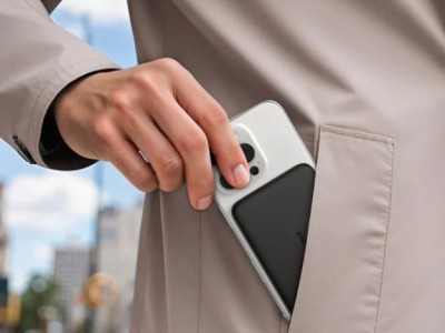    Anker выпустила компактный пауэрбанк-«прилипалу» для iPhone