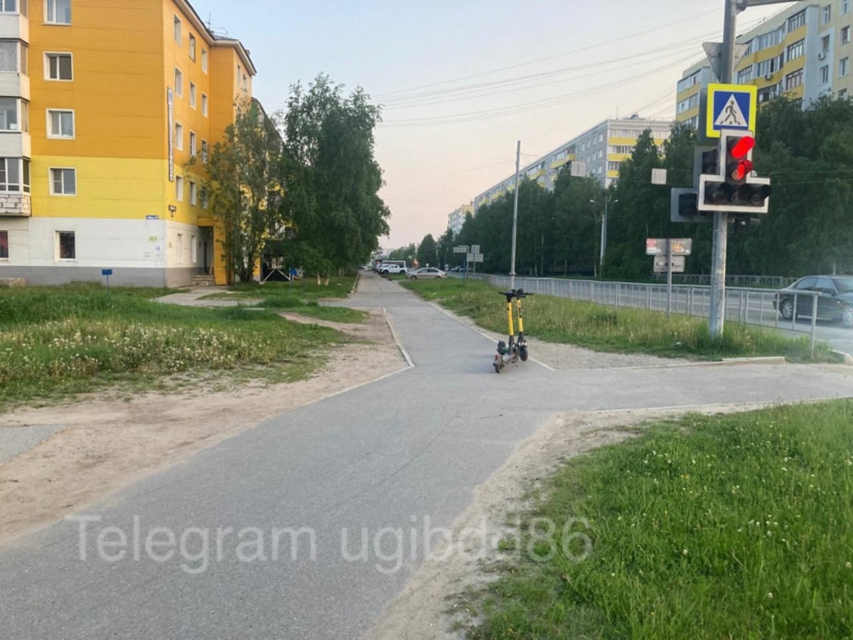    За минувшие сутки в Югре в столкновении самокатов пострадал подросток