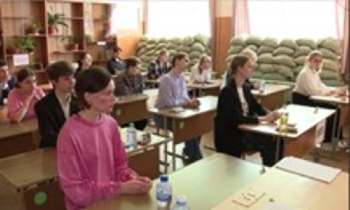    Медалисты из курского приграничья отправятся на выпускной бал в Кремль