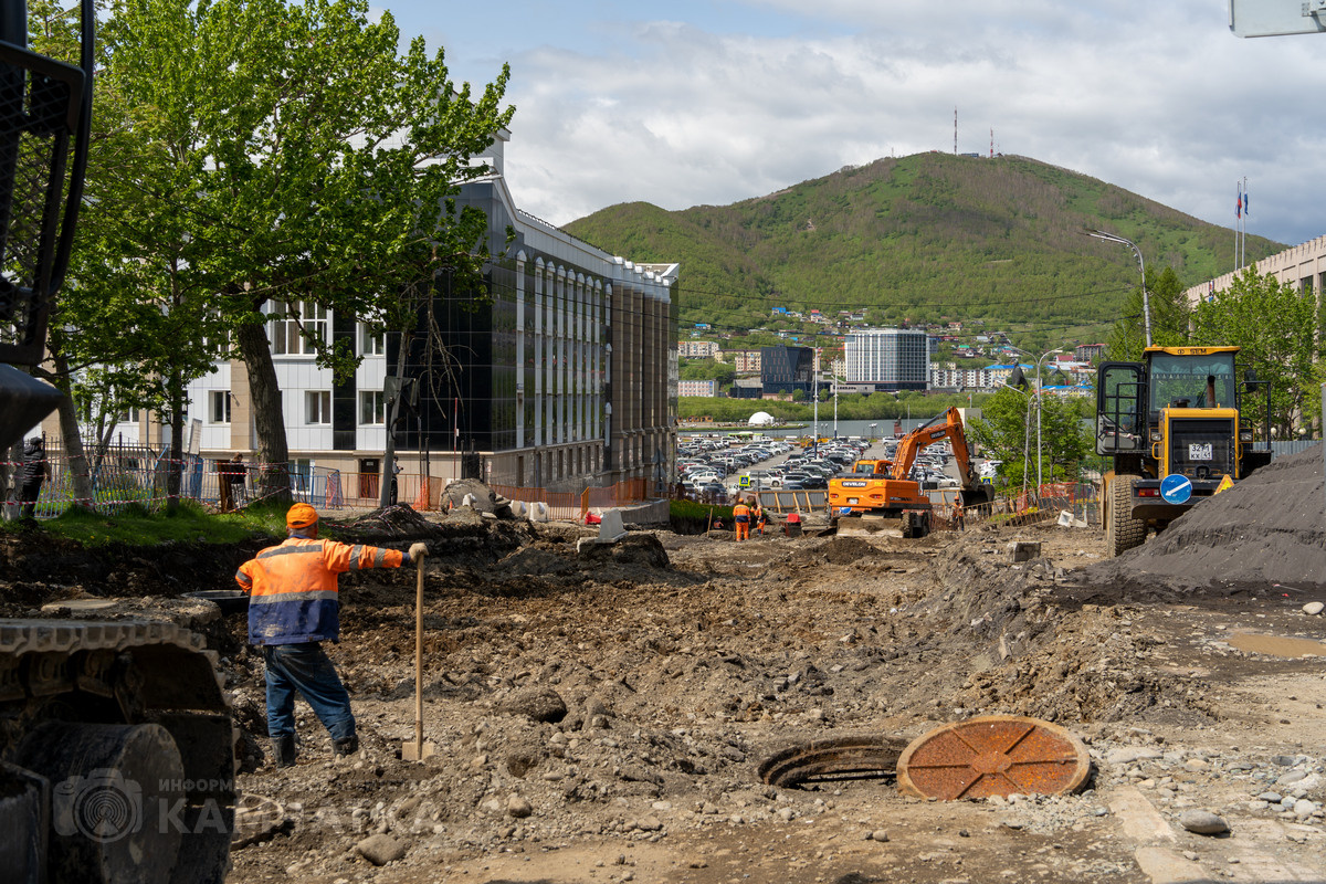 Фото: Работы на улице Ленинской в Петропавловске-Камчатском / ИА «Камчатка»
