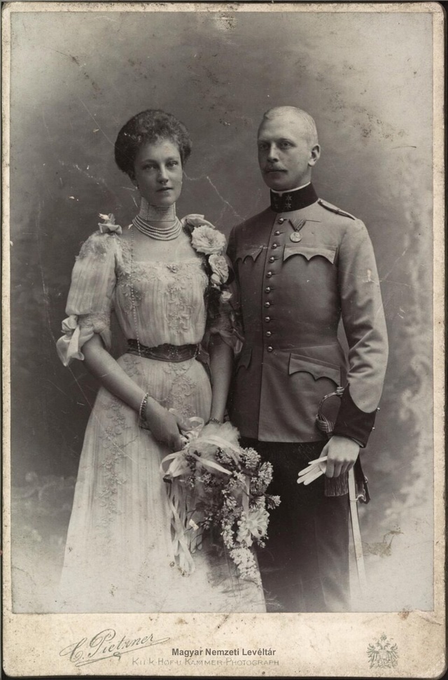 Эрц герцогиня с первым супругом, владетельным князем Виндишигретц