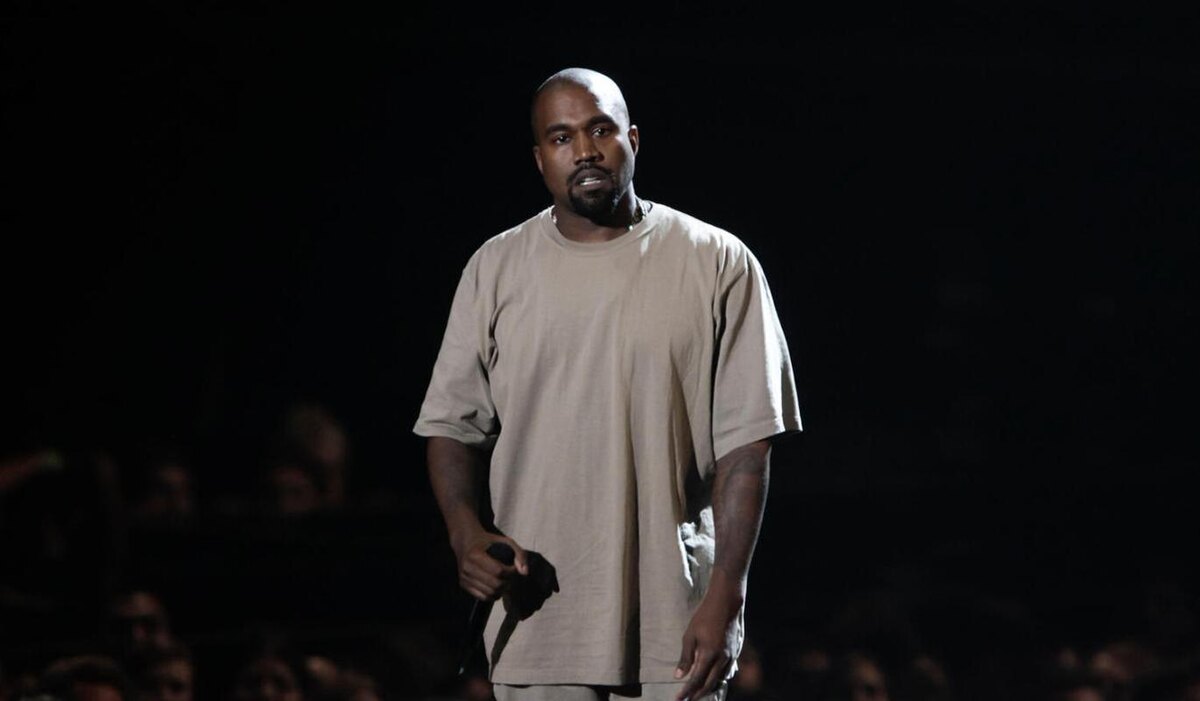     Канье Уэст сменил имя