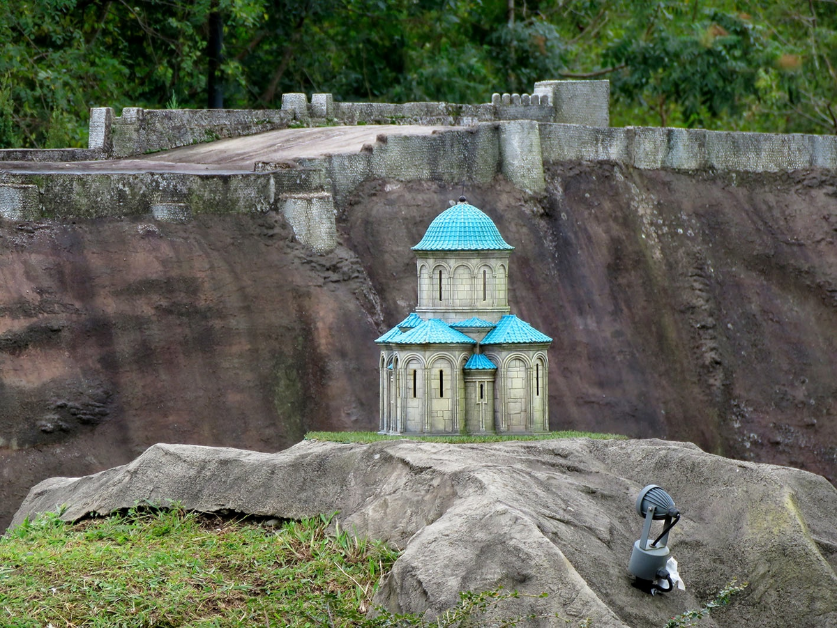 Кветера (Грузия), макет в парке миниатюр в Шакветили.