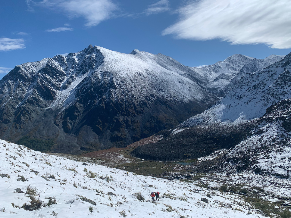 А тут уже зима