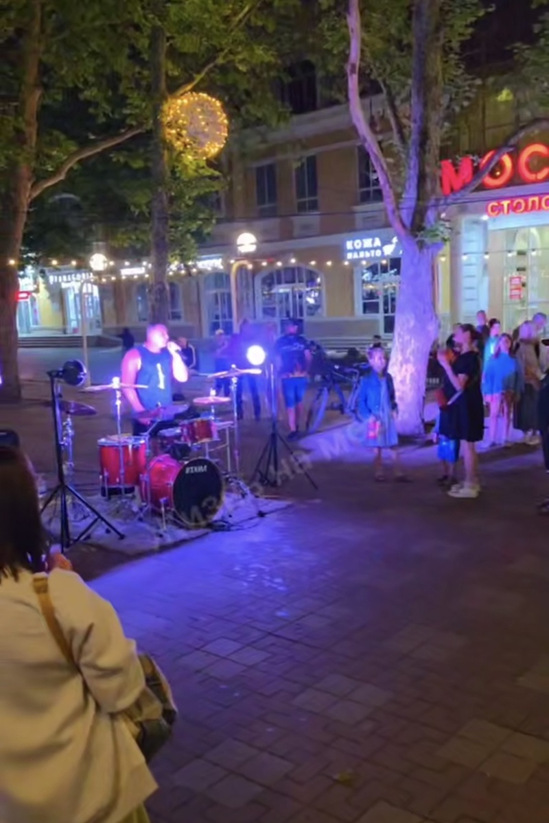 Фото: скриншот видео @giznnamore