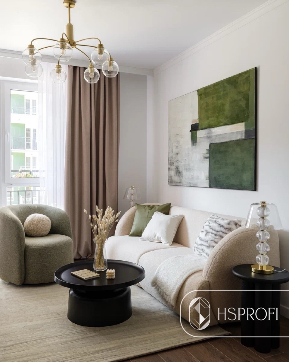 Готовые кадры шоу-румой комфорт-сегмениа и бизнес-сегмента