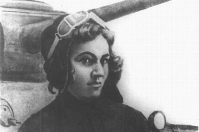 Портрет танкистки Марии Октябрьской