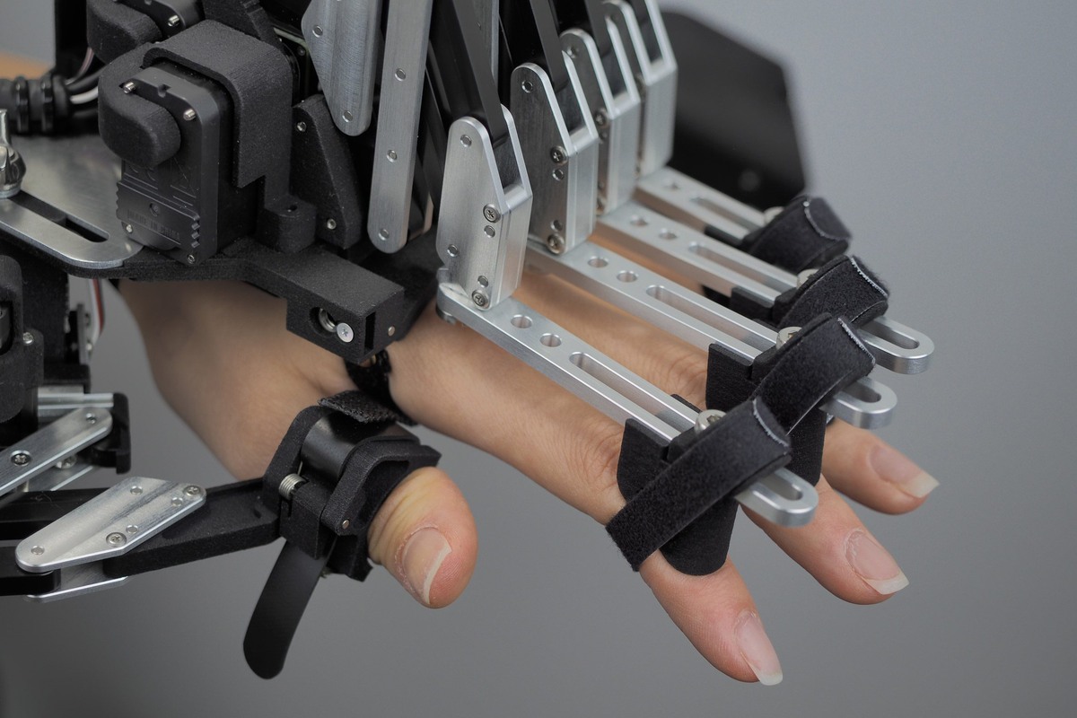 Robotic Glove Sony CSL
