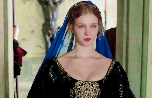 - И не обязательно так долбить в дверь.