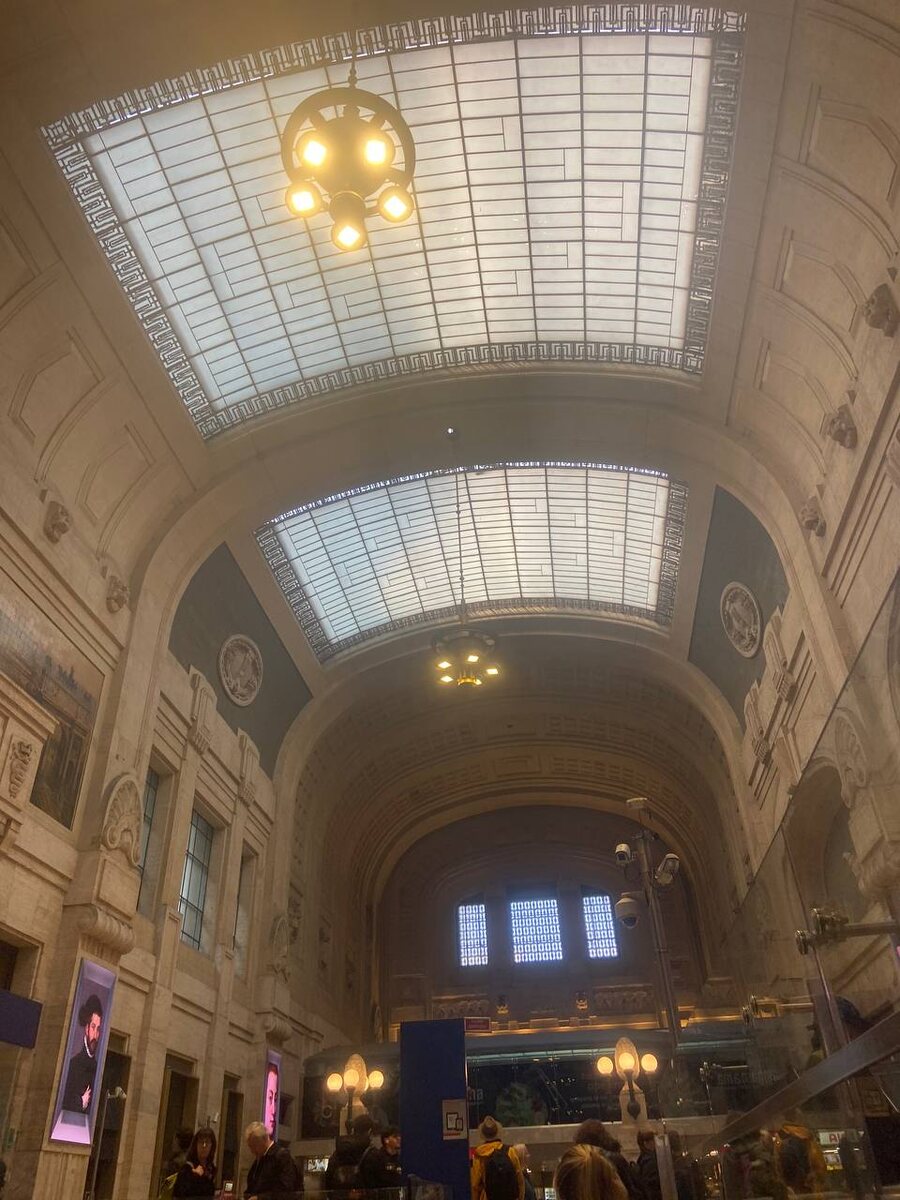 Прекрасный вокзал Милана