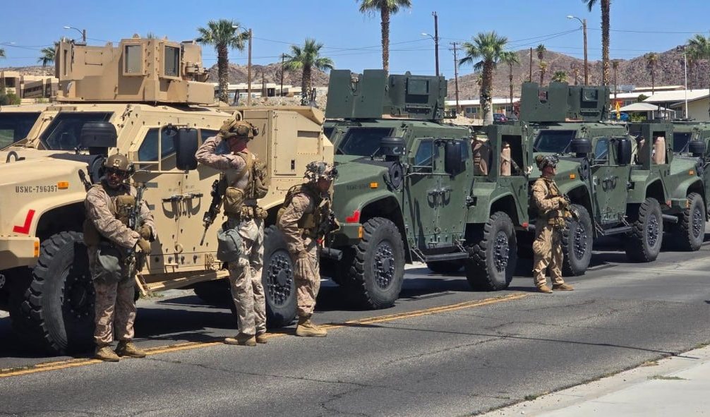    Армия США, прибывшая подавлять протесты