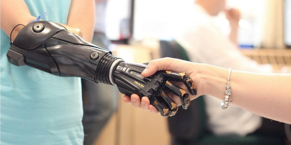 Бионический протез Hero Arm от Open Bionics
