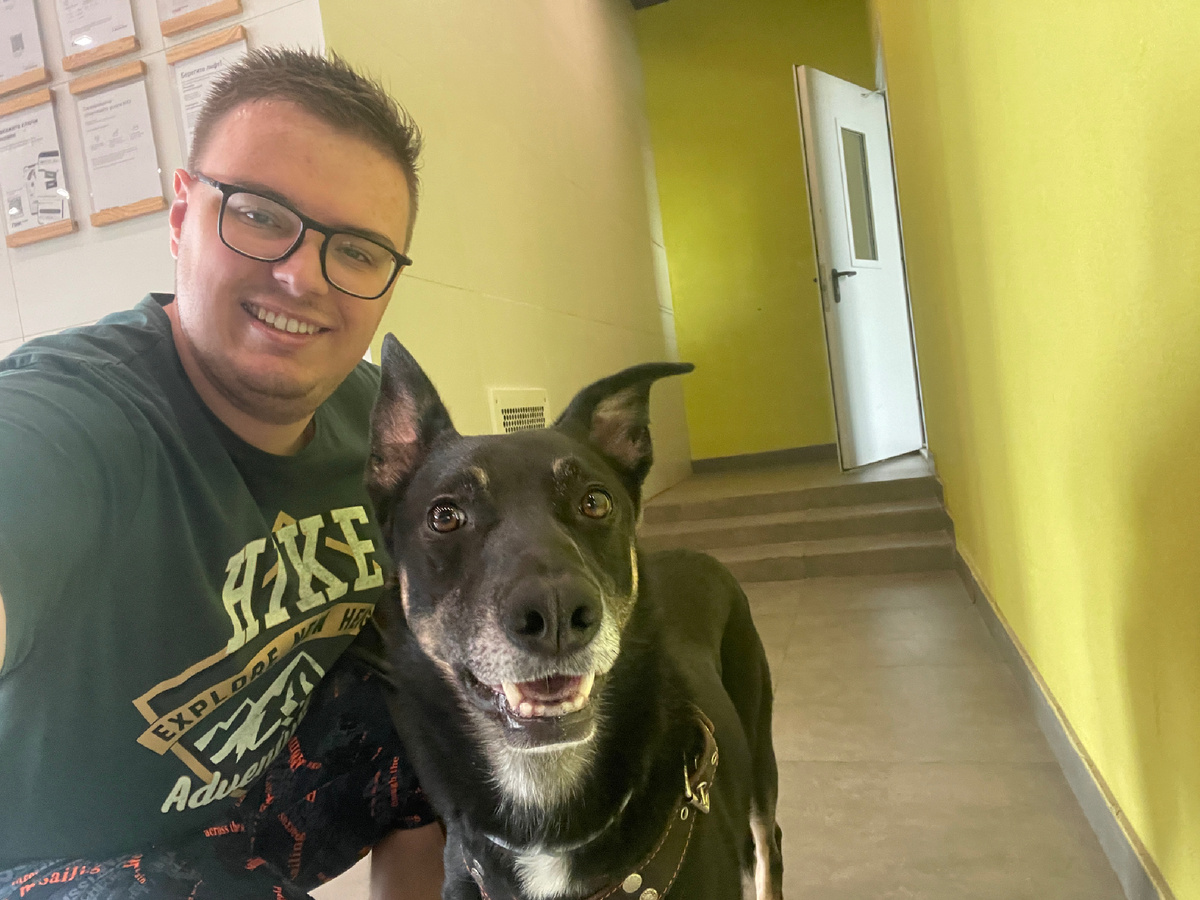 Всем привет от Рокки!