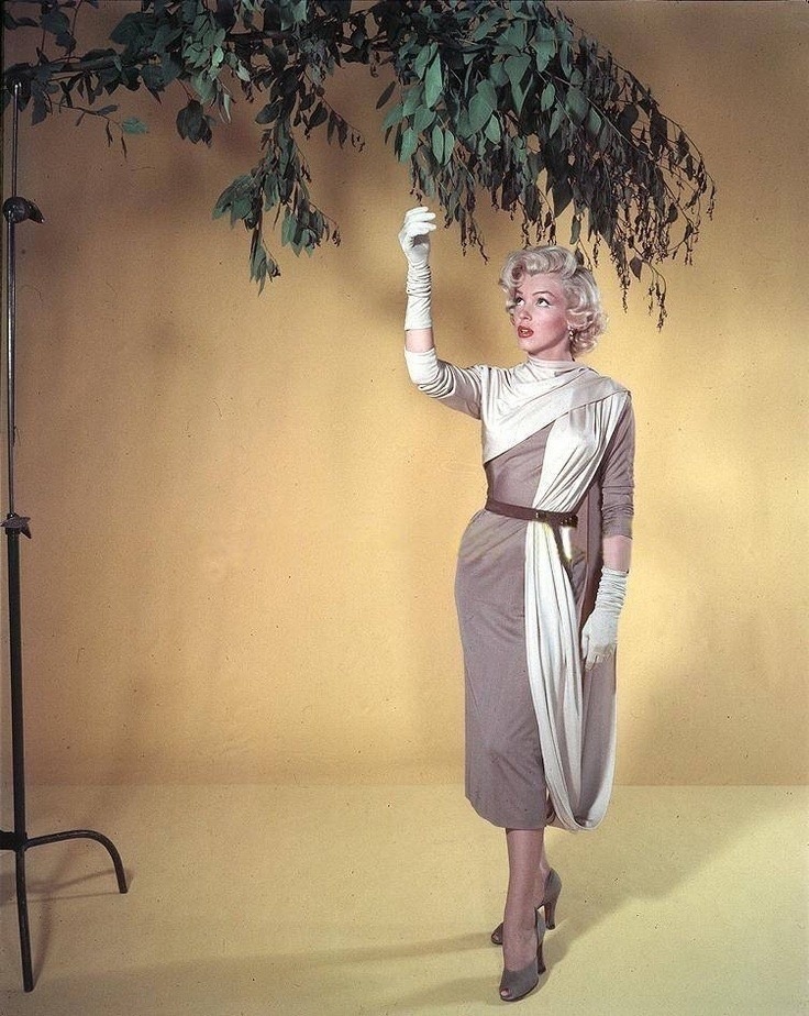 Наряды Мерилин - это отдельная песня