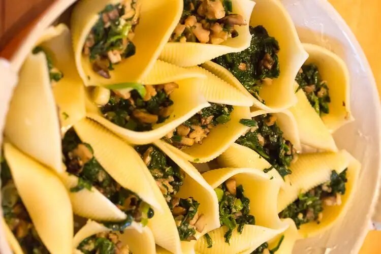 конкильони с фаршем